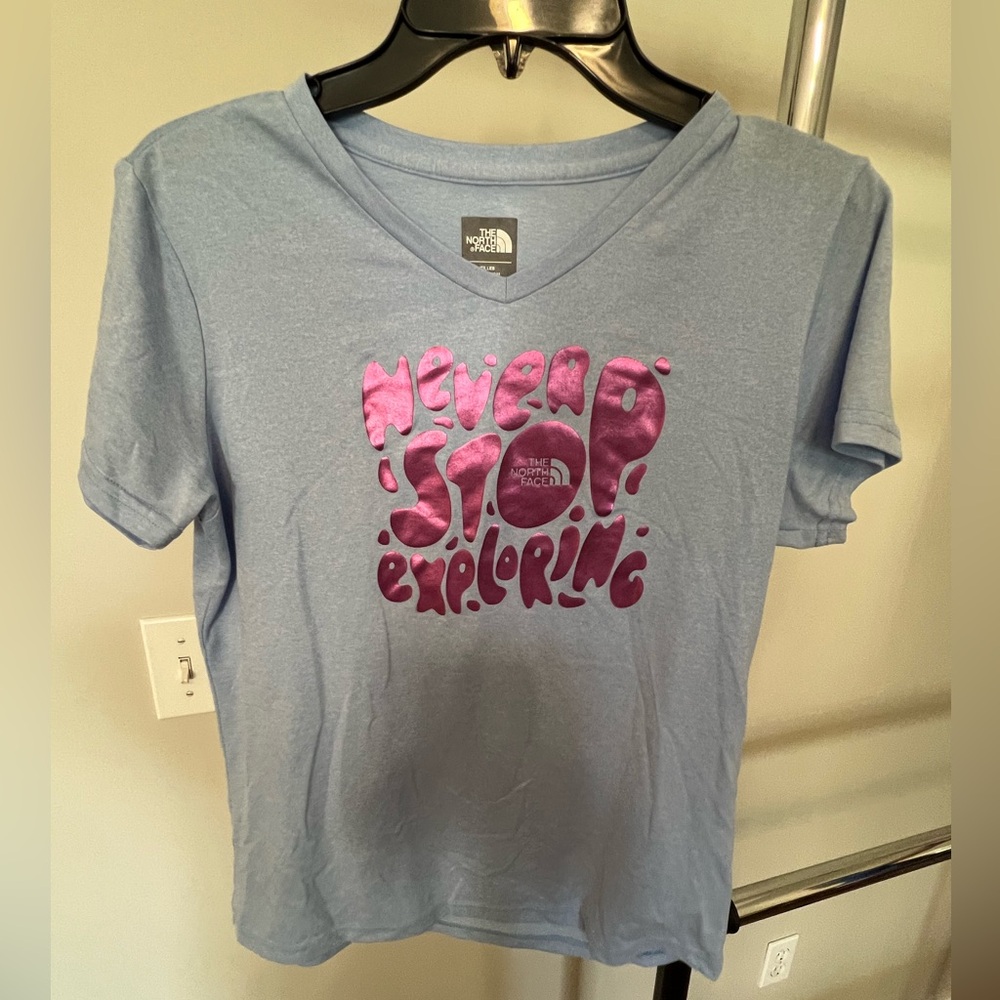 Northface Shirt- don’t stop exploring XL